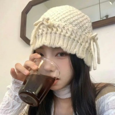 镜中的女孩
